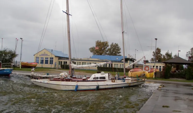 Za ten jacht Sopot zapłaci 133 tys. zł. Zdjęcie pochodzi z 2009 r., kiedy jednostka należała do Harcerskiego Ośrodka Morskiego w Pucku.