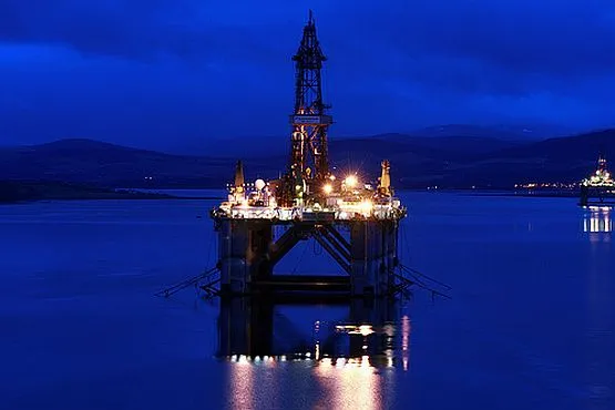 Arctic II  ma wysokość 107 m i służy do wydobywania ropy ze złóż w północnym rejonie Atlantyku.