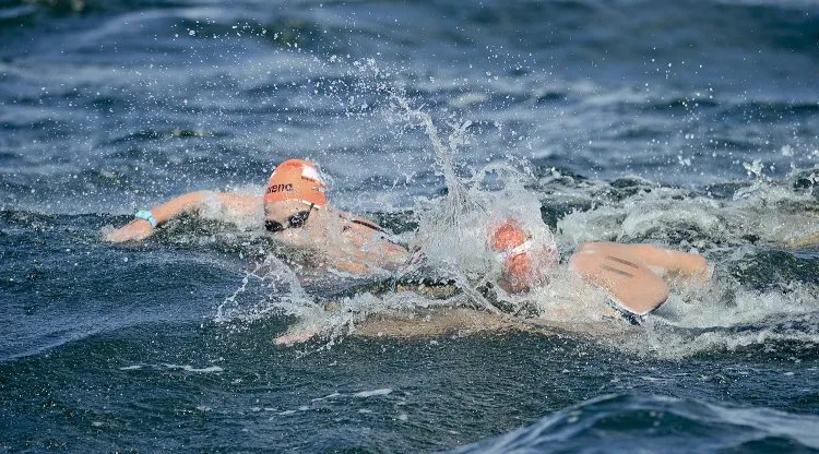 14 pływaków podjęło w 2013 roku próbę pokonania trasy Hel - Gdynia.