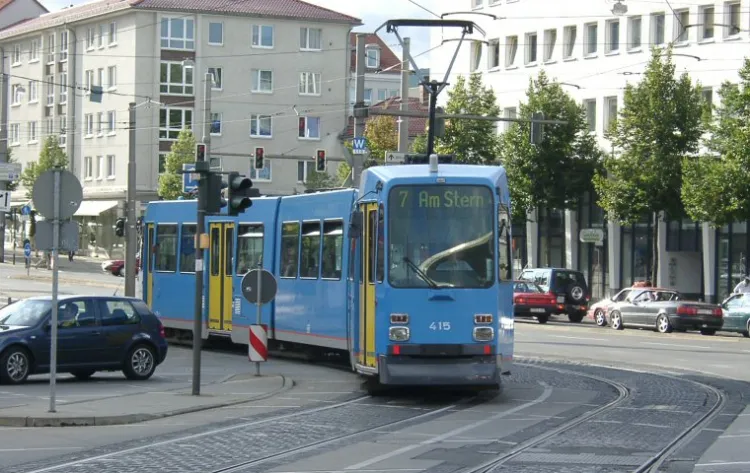 Za 14 takich tramwajów gdański ZKM zapłaci swojemu odpowiednikowi z niemieckiego Kassel ok. 2,5 mln zł.