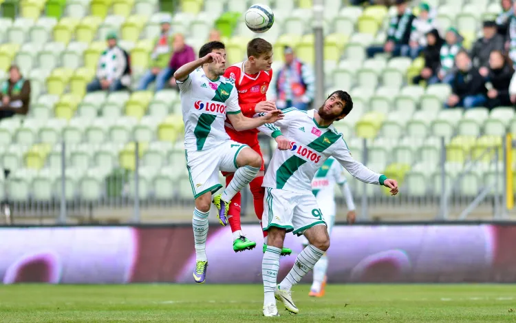 Duet z Tereka Grozny grający obecnie dla Lechii przynosi coraz więcej korzyści. Maciej Makuszewski zaliczył w sobotę bramkę i asystę, a Zaur Sadajew po raz pierwszy trafił do siatki w biało-zielonych barwach.