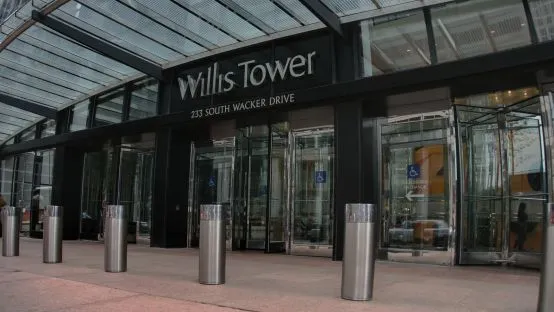 Siedziba główna koncernu Willis mieści się w Willis Tower (dawniej Sears Tower) w Chicago.