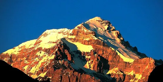 Aconcagua, choć jest najwyższym szczytem Ameryki Południowej, uznawana jest za górę dość bezpieczną dla wspinaczy