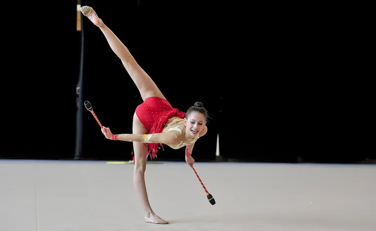 Angela Kosoulieva w Turnieju Nadziei Olimpijskich zdobyła trzy medale indywidualne, a z reprezentacją Polski wygrała w konkurencji drużynowej. 
