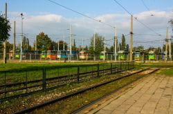 Nieużywanie już tory odstawcze przy pętli Budziszyńska w Poznaniu były lekarstwem na brak miejsc dla tramwajów w poznańskich zajezdniach od lat 80. do czasu uruchomienia zajezdni Folwarczna (Franowo) w 2013 r.