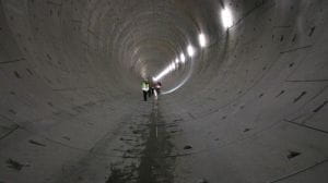 Wydrążona pierwsza nitka tunelu pod Martwą Wisłą.
