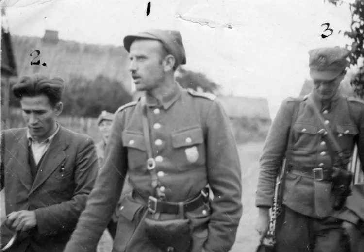 Żołnierze V Wileńskiej Brygady AK pod dowództwem majora Zygmunta Szendzielarza ps. "Łupaszko" (pośrodku) dotarli na Pomorze w drugiej połowie 1945 roku.