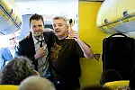 - To prawdopodobnie pierwsze i ostatnie trofeum, jakie Irlandczycy zdobyli w Polsce - tak Michael O'Leary skomentował wręczenie mu przez pracowników lotniska okolicznościowego pucharu dla najlepszych klientów Portu Lotniczego Gdańsk