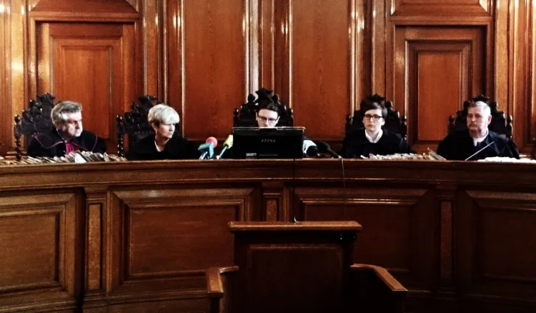 Sąd podczas odczytywania wyroku.