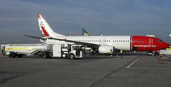 We wtorek pierwszy samolot zatankował paliwo z firmy Lotos. Konkurencja, a więc także spodziewany spadek cen, ma przyciągnąć do Gdańska nowych przewoźników.