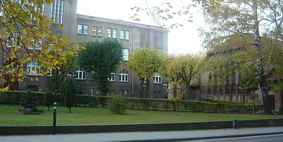 Centrum komputerowe połączy oba budynki Wydziału Zarządzania. 