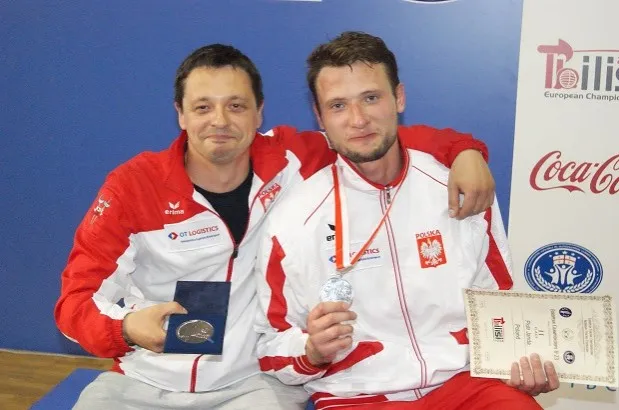 Piotr Janda (z prawej) z trenerem Krzysztofem Walką.