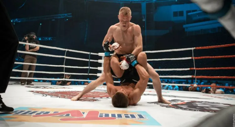 W ostatniej walce Łukasz Sajewski pokonał w Sankt Petersburgu reprezentanta gospodarzy. 
