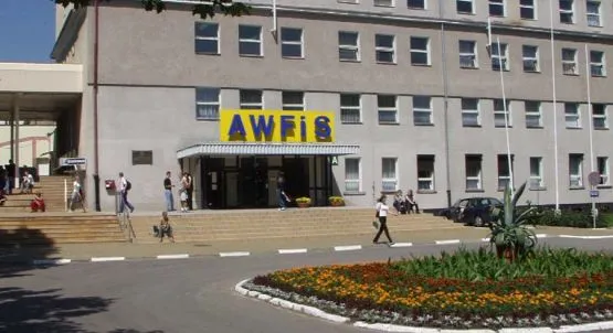 AWFiS ma swój priorytetowy cel - stać się uczelnią europejskiego formatu. Unijne pieniądze mają jej w tym pomóc.

