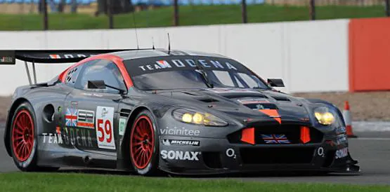 Zawodnicy Aston Martin Racing Team odwiedzą w piątek tor gokartowy w Sopocie.