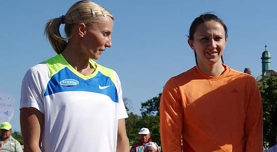Anna Rogowska zdobyła podczas berlińskich mistrzostw świata w lekkiej atletyce złoto, Monika Pyrek - srebro.