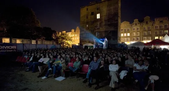 Kino pod Niebem przy kościele św. Mikołaja od lat cieszy się ogromnym zainteresowaniem