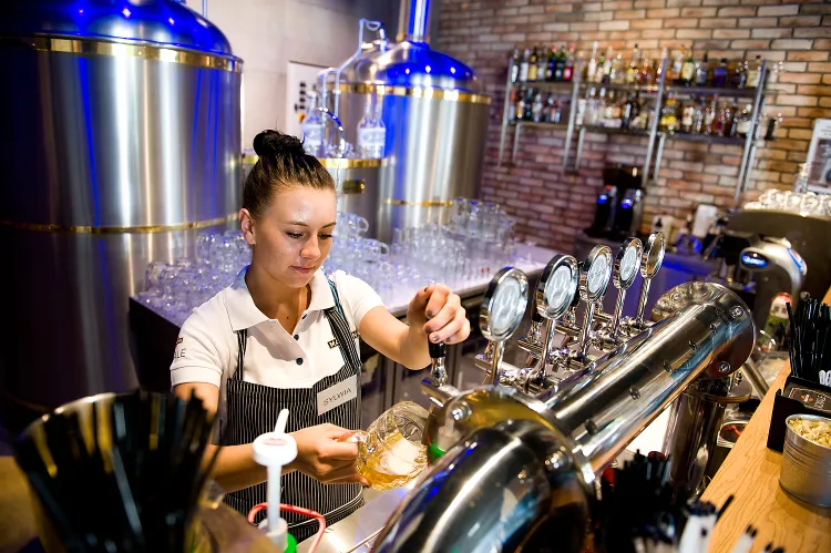 W Browarze Miejskim Sopot lanych jest pięć rodzajów warzonego na miejscu piwa.