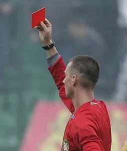 Nie milkną echa po czerwonej kartce dla Pawła Buzały, którą otrzymał w meczu z Jagiellonią.