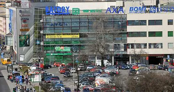 Teren w samym centrum Gdyni, gdzie teraz jest parking przy CH Batory, to łakomy kąsek zarówno dla miasta, jak i spadkobierców właściciela.