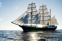 Jeden z najbardziej charakterystycznych żaglowców świata, wyróżniający się zielonym kadłubem Alexander von Humboldt II, przypłynął do Gdyni po raz pierwszy. 