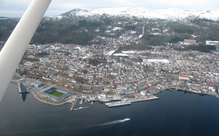 Taki widok będą mieć pasażerowie samolotów z Rębiechowa do Molde, które zaczną kursować na tej trasie od końca marca.