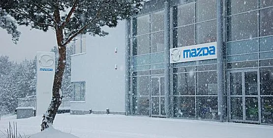 W zimowej aurze otwarto w tym tygodniu w Gdyni największy na Pomorzu salon Mazdy. 
