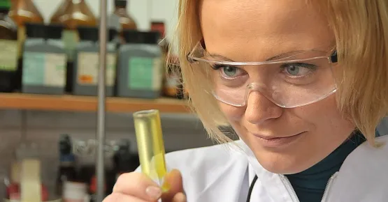 Dr inż. Anna Mietlarek-Kropidłowska z Politechniki Gdańskiej zajmuje się związkami metali z ligandami o donorowym atomie siarki.