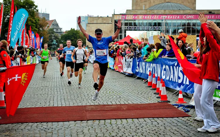 W tym roku biegacze nie będą finiszować na Targu Węglowym, ale na Westerplatte.