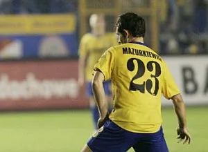 Tomasz Mazurkiewicz na dobre utkwił w Młodej Ekstraklasie. Po zakończeniu rundy jesiennej zapewne otrzyma propozycję rozwiązania kontraktu z Arką.
