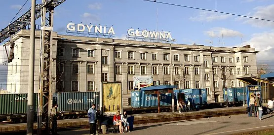 Dworzec kolejowy w Gdyni ma ogromne szanse otrzymać 135 mln zł na kapitalny remont: 95 mln będzie pochodzić z funduszy unijnych, resztę dołoży PKP.