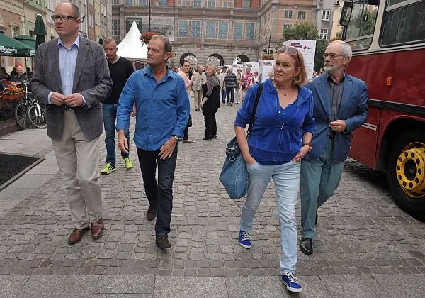 W weekend Donald Tusk spacerował po Gdańsku z Pawłem Adamowiczem. Szukali odpowiedniego lokalu, w którym przyszły przewodniczący Rady Europejskiej mógłby urządzić swoje krajowe biuro.