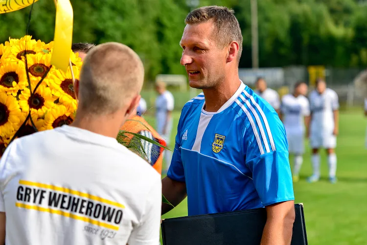 Grzegorz Niciński jako piłkarz został wybrany do Jedenastki 80-lecia Arki, a w roli szkoleniowca największy sukces odniósł z Gryfem Wejherowo, awansując w 2012 roku z ówczesnym III-ligowcem do ćwierćfinału Pucharu Polski.