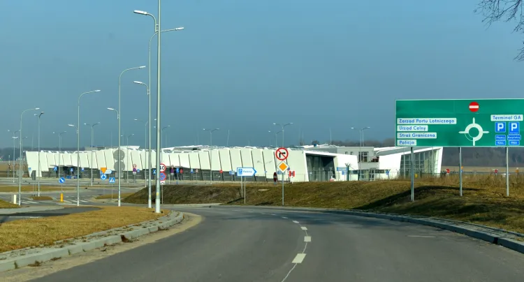 Droga do otwarcia i uruchomienia Portu Lotniczego Gdynia-Kosakowa wciąż daleka, choć pomysłów na jej skrócenie nie brakuje.