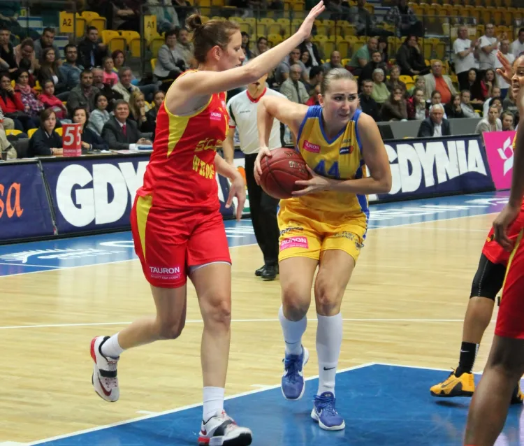 Koszykarki Basketu Gdynia nie dały rady Ślęzie Wrocław w dogrywce. Na zdjęciu najskuteczniejsza w zespole Kateryna Dorogobuzowa. 