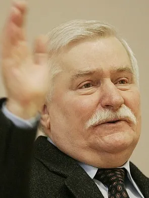 Lech Wałęsa obchodzi dziś swoje 65 urodziny i 25 - lecie przyznania mu Pokojowej Nagrody Nobla.