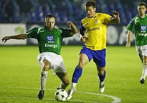 Jacek Manuszewski kontra Marcin Chmiest, ale nie tylko piłkarze przygotowują się do derbów w Gdyni. 
