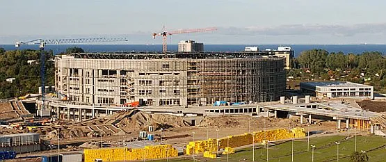 Jest szansa, że po sporządzeniu ekspertyzy nt. konstrukcji dachu hali na granicy Sopotu i Gdańska, prace przy jej budowie zostaną wznowione w pełnym zakresie.