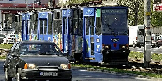 Pijani bandyci pobili w piątek we Wrzeszczu jednego z pasażerów tramwaju linii "13". 