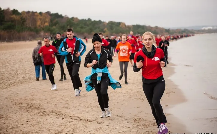 W Gdańsk Biega wystartować może każdy, a na mecie nie liczy się uzyskany wynik. Organizatorzy liczą, że plażą w Brzeźnie pobiegnie w sobotę ponad 4500 osób.