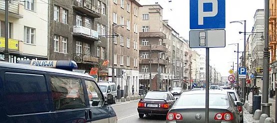 Jak się okazuje w tym roku kierowcy nie będą jeszcze musieli płacić za parkowanie w centrum Gdyni. 