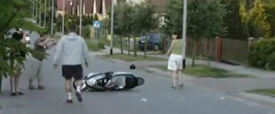 Samochód potrącił dziecko na skuterze, po czym odjechał z miejsca wypadku. Mieszkańcy Jednorożca liczą, że po zainstalowaniu progów spowalniających ich ulica będzie bezpieczniejsza.