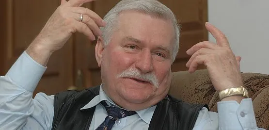Lech Wałęsa miał przejśc zabieg wszczepienia rozrusznika serca, tymczasem lekarze udrożnili mu aretrię.