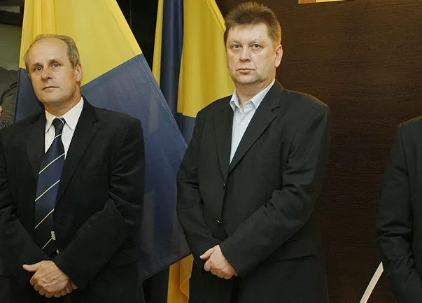 Jan Justka (z prawej) był w zarządzie Arki od 2007 roku. Po tym, jak klub potwierdził brak współpracy z Ryszardem Krauze, także on rozstał się z gdyńską drużyną.