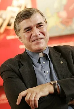 Dyrektorem Europejskiego Centrum Solidarności został dominikanin Maciej Zięba.