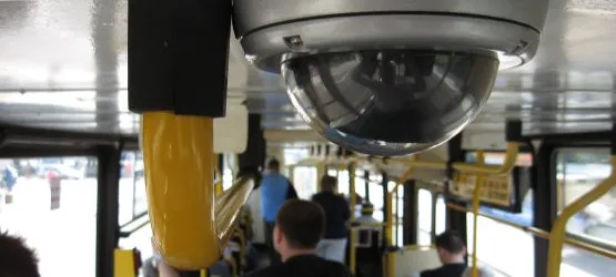 W gdańskich tramwajach i autobusach zamontowane są kamery, które rejestrują, co się dzieje w pojeździe.