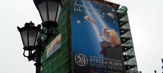 "Stella Maris: Drukujemy jak w niebie" - kilka lat temu autorzy tego baneru nie przypuszczali, że słowo "drukować" zyska niebawem nowe, jednoznacznie negatywne konotacje...