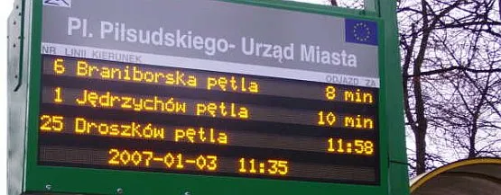Zielona Góra była pierwszym polskim miastem, które zafudowało sobie elektroniczne tablice informacyjne na przystankach.