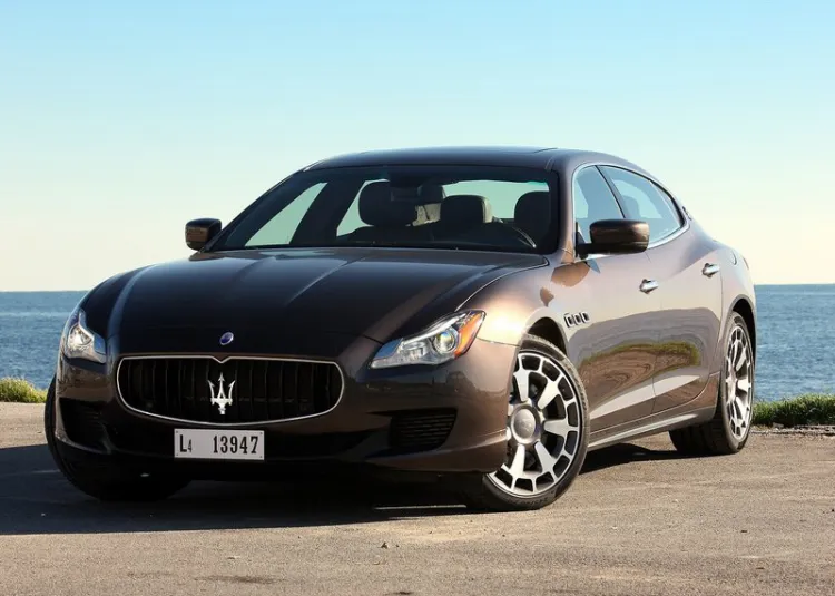 Maserati Quattroporte. Cena: około 137 000 euro. 