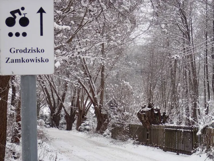 Oznakowanie szlaku rowerowego Kaszëbskô Stegna
